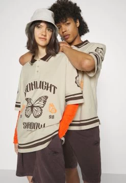 YOURTURN Unisex - Polo Shirt - Off-White -Yourturn Online Shop 06f3f7fe8b914fa68eebd970da04ed85