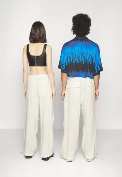 YOURTURN Genderless Parachute Unisex - Trousers - White 10 YOURTURN Genderless Parachute Unisex - Trousers - White -Yourturn Online Shop 0c77b5c732f14400b52ed89d37d8294d