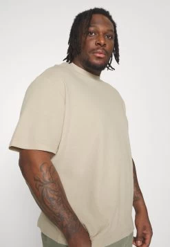 YOURTURN Unisex - Basic T-Shirt -Light Green/ Off-White -Yourturn Online Shop 100f003a2e1d43cf9c75eab3d1bdbd33