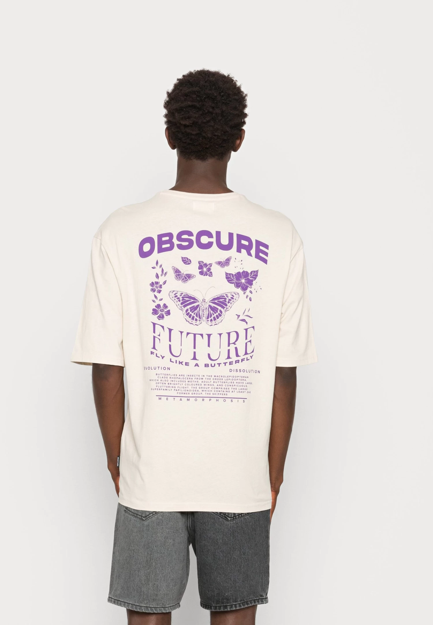 YOURTURN Nostalgia Future Tee Unisex - Print T-Shirt - Grey 5 YOURTURN Nostalgia Future Tee Unisex - Print T-Shirt - Grey - Image 3