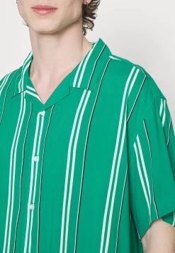 YOURTURN Stripes Boxi - Shirt - Green -Yourturn Online Shop 289f302ea93249c1bd0fd67edf3d7790
