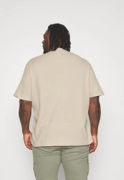 YOURTURN Unisex - Basic T-Shirt -Light Green/ Off-White -Yourturn Online Shop 2f59b2e8fb1843719da15f2e00e33582