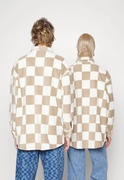 YOURTURN Unisex - Button-Down Blouse - Beige 10 YOURTURN Unisex - Button-Down Blouse - Beige -Yourturn Online Shop 3003627b7ee748c6b05fc9c670ef42c4