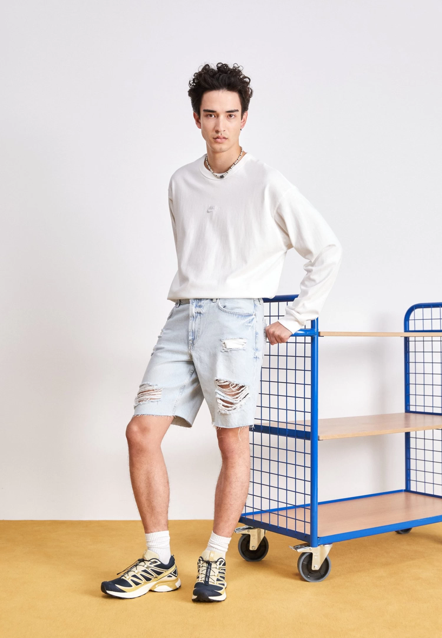 YOURTURN Unisex - Denim Shorts 4 YOURTURN Unisex - Denim Shorts - Image 2