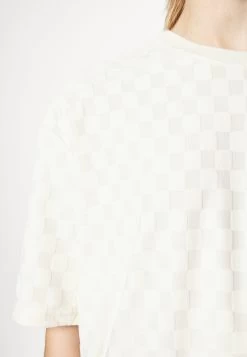 YOURTURN Unisex - Print T-Shirt - Off-White 13 YOURTURN Unisex - Print T-Shirt - Off-White -Yourturn Online Shop 5224110145464a928f651680f3539448