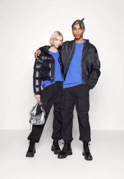 YOURTURN Unisex - Print T-Shirt - Dark Blue -Yourturn Online Shop 56ea12090c5a4d018fb43517c97de5b1