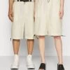 YOURTURN Genderless Parachute - Shorts - White -Yourturn Online Shop 5cb1c5cc22ae4565a6bd6b377b6998a0