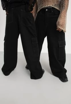 YOURTURN Unisex - Relaxed Fit Jeans - Black Denim -Yourturn Online Shop 6bf9730e77474f359b5197f7d3535ca8