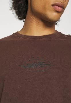 YOURTURN Unisex - Print T-Shirt - Dark Brown 13 YOURTURN Unisex - Print T-Shirt - Dark Brown -Yourturn Online Shop 74761be360f54e53ba8cda4b165c879f