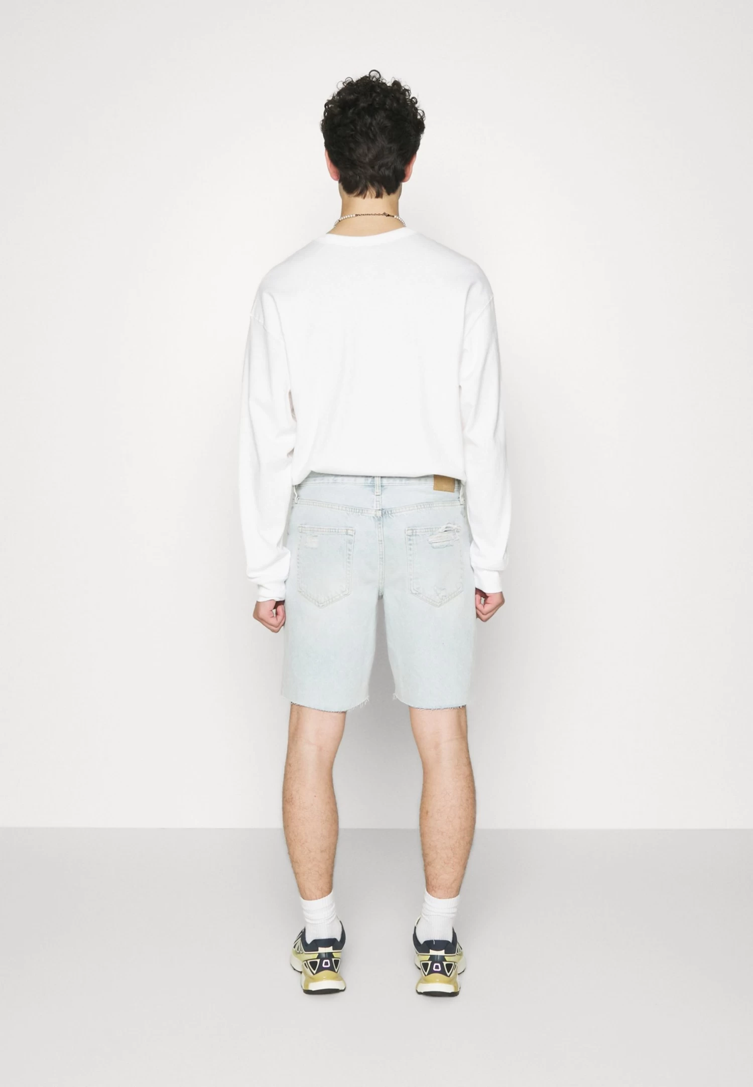 YOURTURN Unisex - Denim Shorts 6 YOURTURN Unisex - Denim Shorts - Image 4