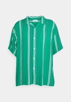 YOURTURN Stripes Boxi - Shirt - Green -Yourturn Online Shop 75b31ae9deeb451b8ab25cea64aeb8ea
