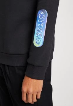 YOURTURN Rick And Morty Unisex - Hoodie - Black 13 YOURTURN Rick And Morty Unisex - Hoodie - Black -Yourturn Online Shop 7988b167958347ce8d1cef9a3c0d7d77