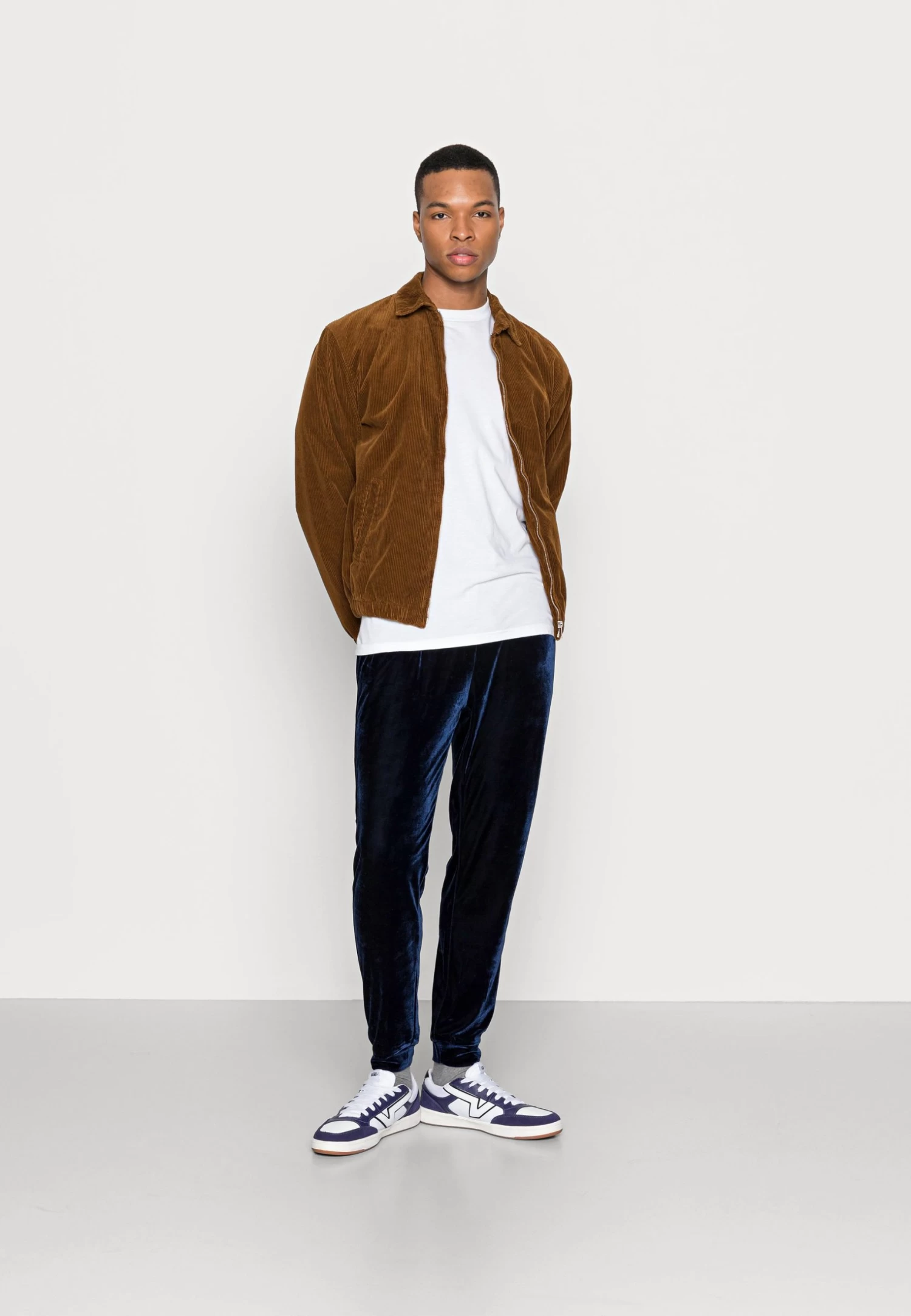 YOURTURN Festive Jogger Unisex - Tracksuit Bottoms - Dark Blue 4 YOURTURN Festive Jogger Unisex - Tracksuit Bottoms - Dark Blue - Image 2