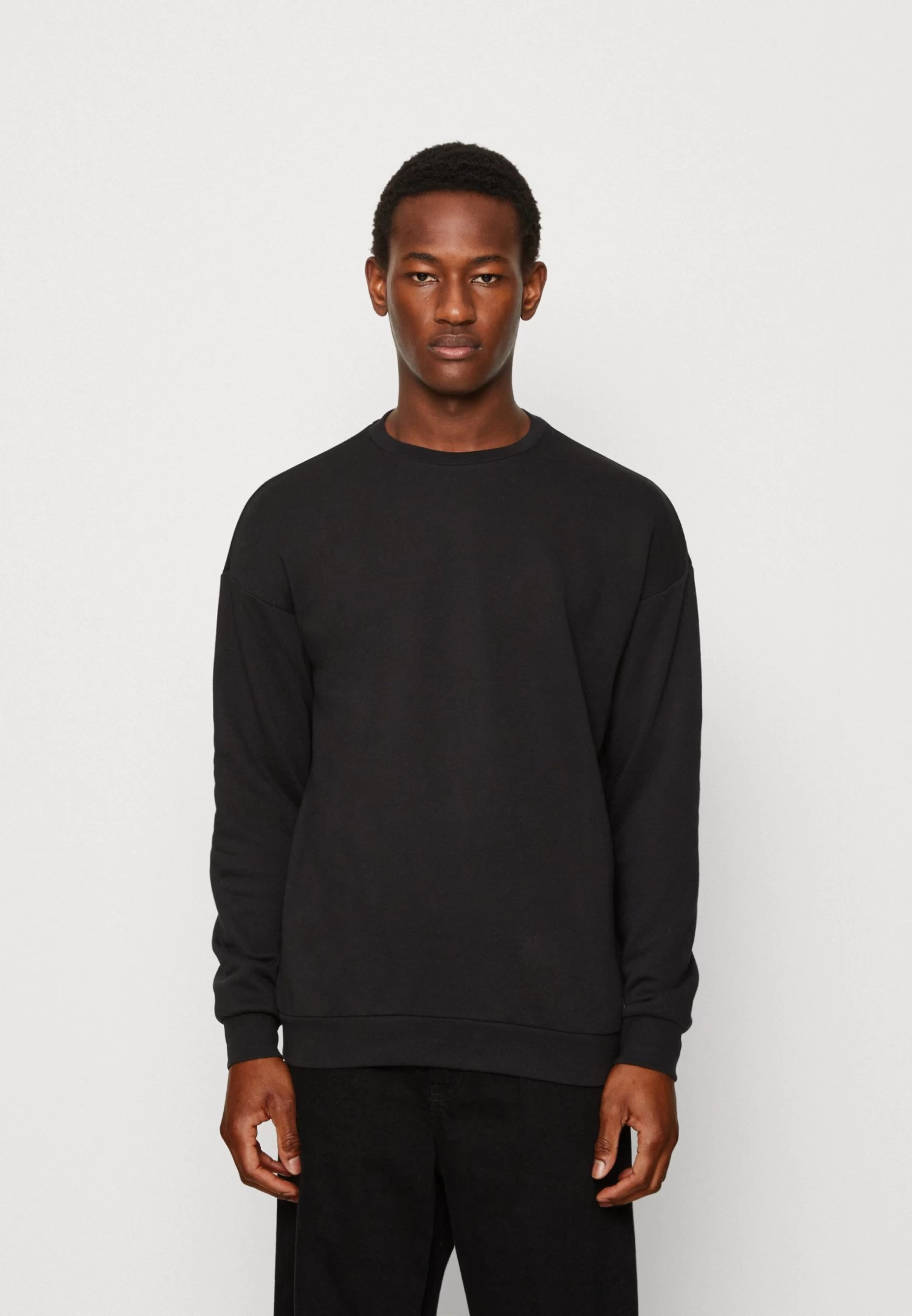 YOURTURN Unisex 2 Pack - Sweatshirt - Black/White 6 YOURTURN Unisex 2 Pack - Sweatshirt - Black/White - Image 4