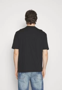 YOURTURN Fallen Schoolzi - Print T-Shirt - Black -Yourturn Online Shop 92ad55668a4147798c7b544728548f53