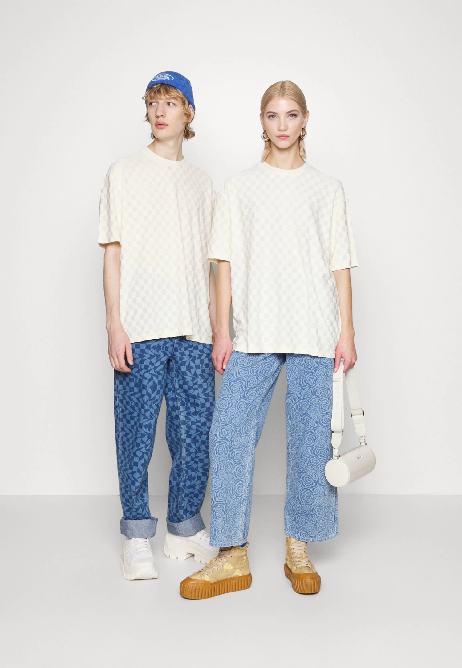 YOURTURN Unisex - Print T-Shirt - Off-White 4 YOURTURN Unisex - Print T-Shirt - Off-White - Image 2