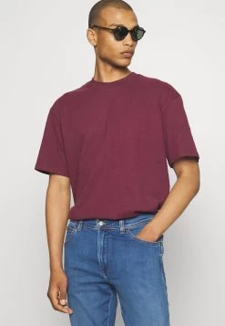 YOURTURN Unisex - Basic T-Shirt -Red -Yourturn Online Shop ae35f53deb5d4e2da3813346f1615946