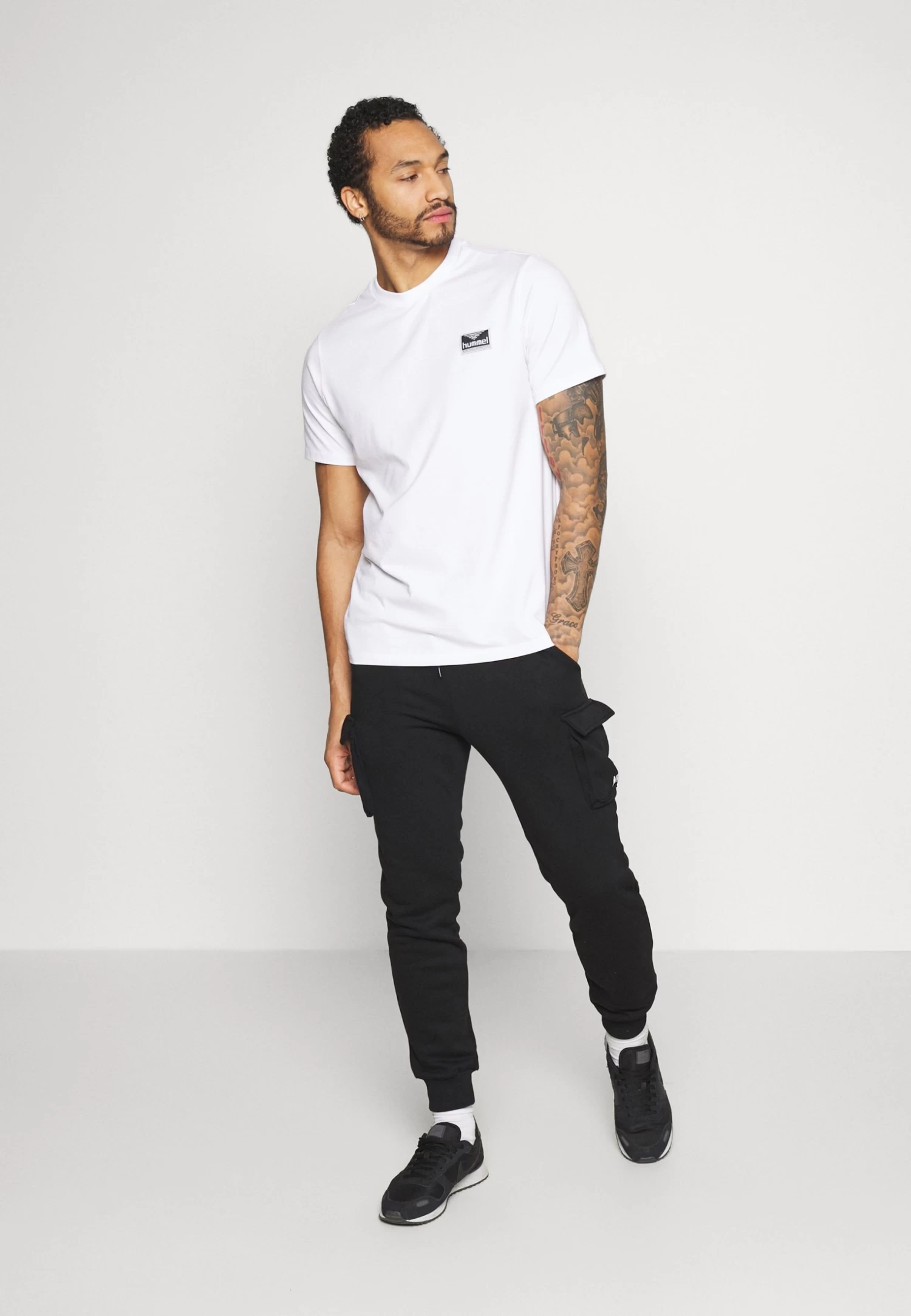 YOURTURN Unisex - Tracksuit Bottoms - Black 4 YOURTURN Unisex - Tracksuit Bottoms - Black - Image 2