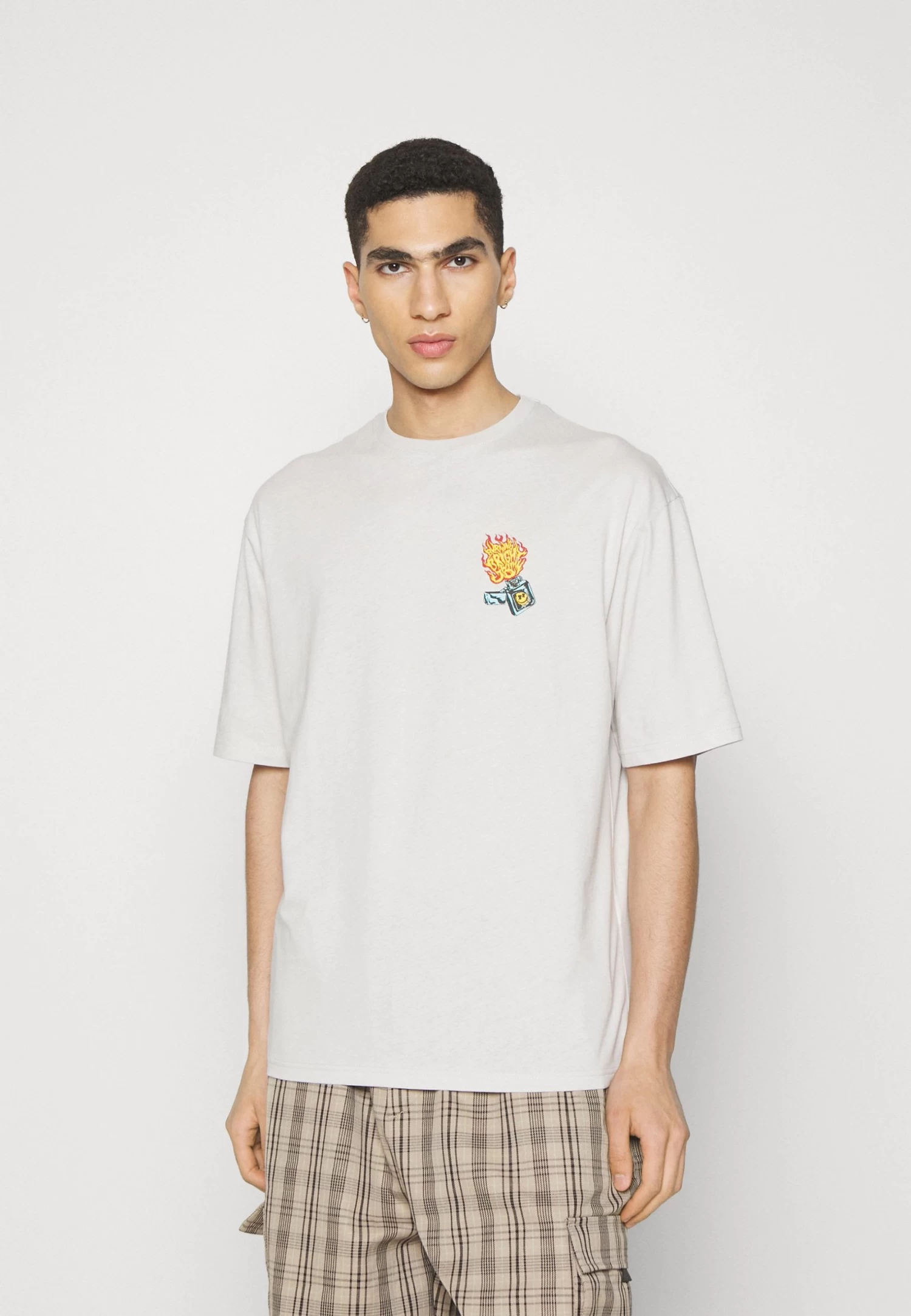 YOURTURN Unisex - Print T-Shirt - Grey 5 YOURTURN Unisex - Print T-Shirt - Grey - Image 3