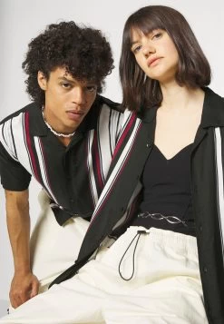 YOURTURN Bowling Unisex - Button-Down Blouse 11 YOURTURN Bowling Unisex - Button-Down Blouse -Yourturn Online Shop cf0a271c0d134b08b10e0f7858315eeb