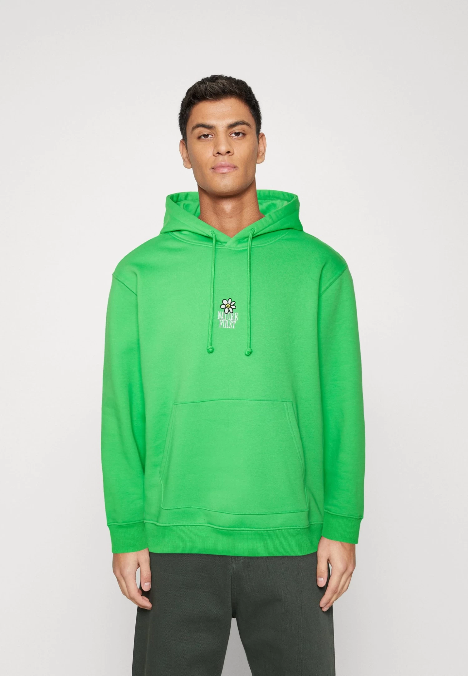 YOURTURN Sweatshirt - Green 3 YOURTURN Sweatshirt - Green