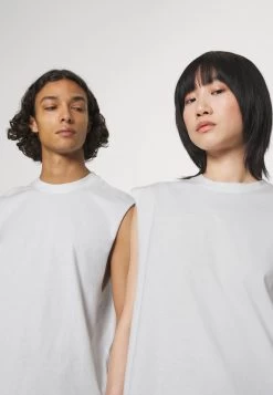 YOURTURN Unisex 2 Pack - Top - White, Black -Yourturn Online Shop d3a4027c44e84c578a170158298d5adc