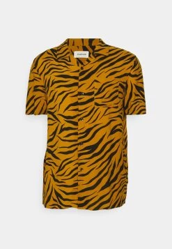 YOURTURN Genderless Resort- Shirt - Black -Yourturn Online Shop d69eebb48bea493cae69b9384b8edbca