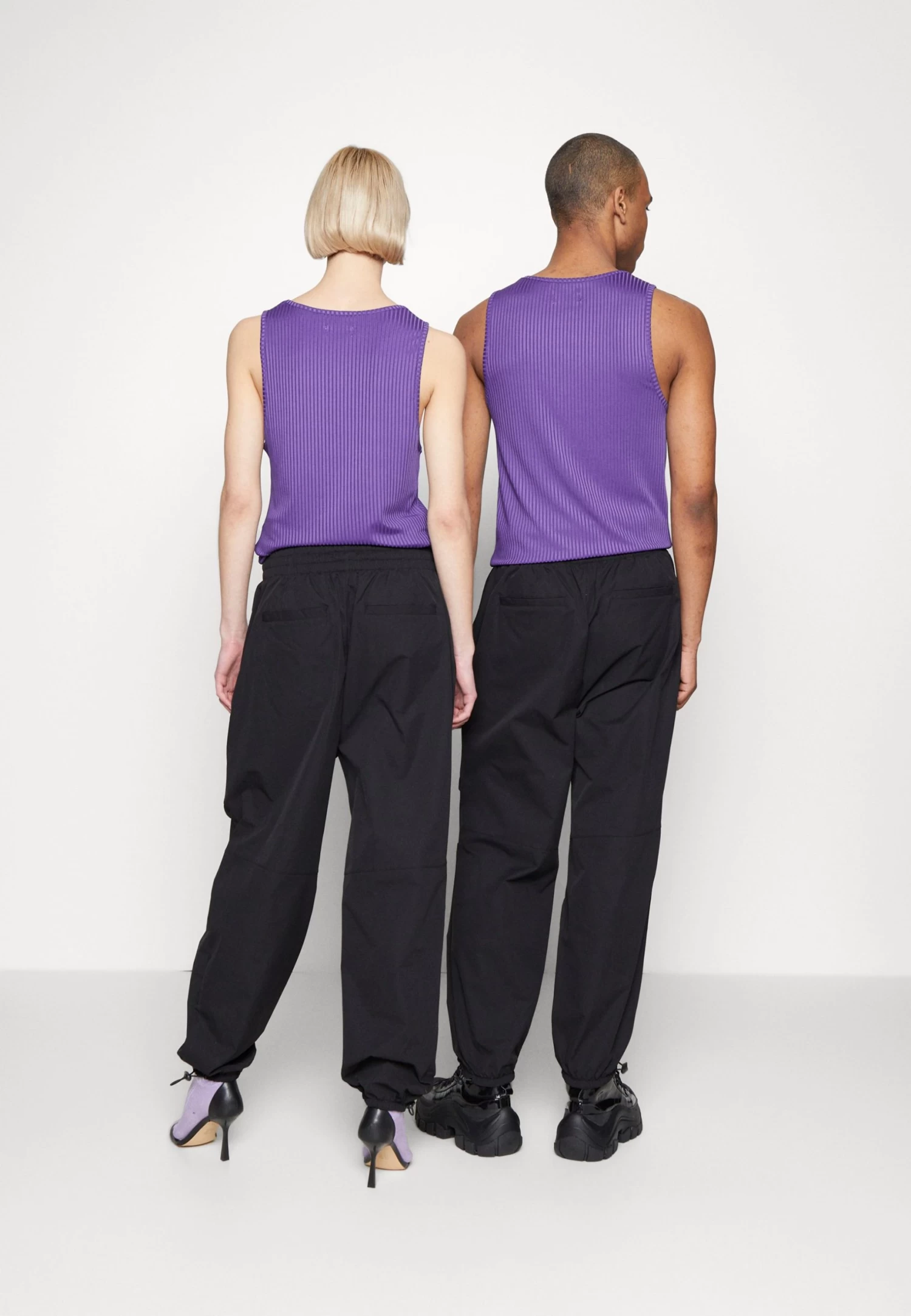 YOURTURN Unisex - Cargo Trousers - Black 5 YOURTURN Unisex - Cargo Trousers - Black - Image 3