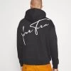 YOURTURN Bold Script Hoodie Unisex - Sweatshirt - Black 2 YOURTURN Bold Script Hoodie Unisex - Sweatshirt - Black -Yourturn Online Shop debb29f9675a4da788efff62011efd02