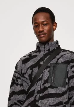 YOURTURN Unisex - Fleece Jacket - Grey 11 YOURTURN Unisex - Fleece Jacket - Grey -Yourturn Online Shop e4ac82e499054d1f8826090370324730