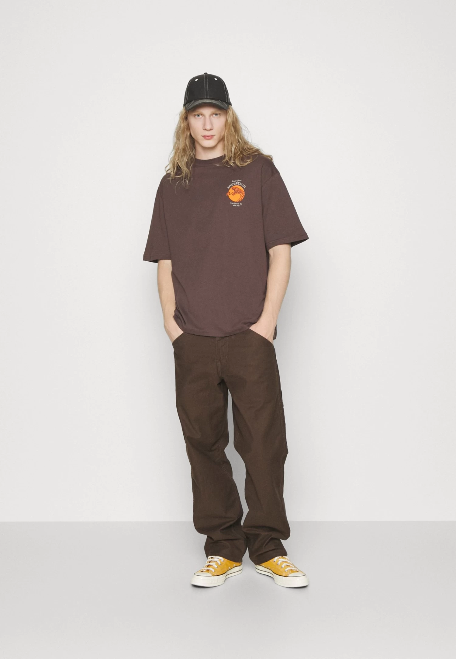 YOURTURN Unisex - Print T-Shirt - Brown 4 YOURTURN Unisex - Print T-Shirt - Brown - Image 2