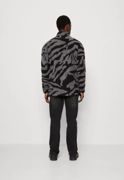 YOURTURN Unisex - Fleece Jacket - Grey 10 YOURTURN Unisex - Fleece Jacket - Grey -Yourturn Online Shop fb0a0ae1914e4939bc76695f0267d638